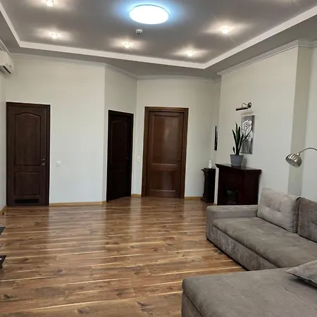 в одесі в аркадійському палаці Апартаменти Одеса